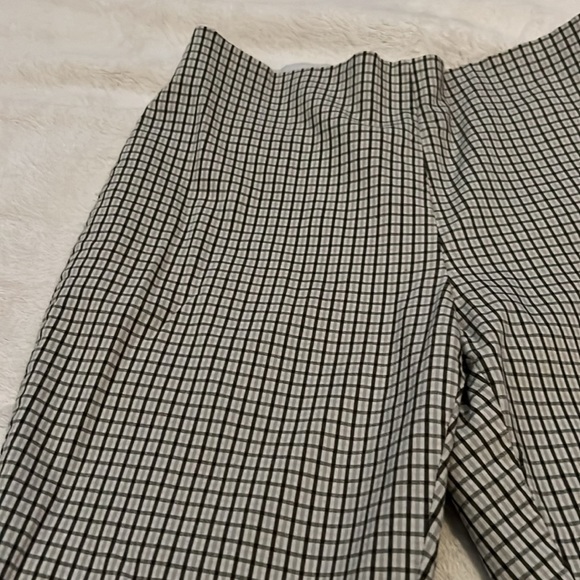 A new day pants - Picture 2 of 4